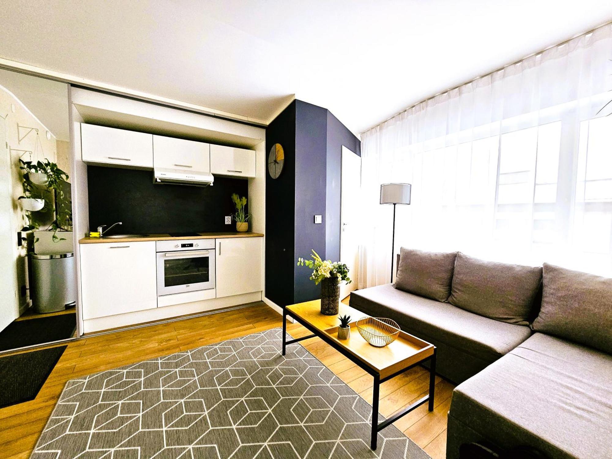 Cofy Rentals - Centrally Located, Quiet District, Air-Conditioning, Free Parking, 24-7 Express Check-In-Out, Close To Sea And Everything You Need For Living! Reval Zimmer foto